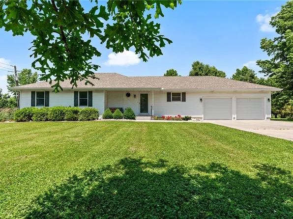 906 Plattsburg St, Lathrop, MO 64465