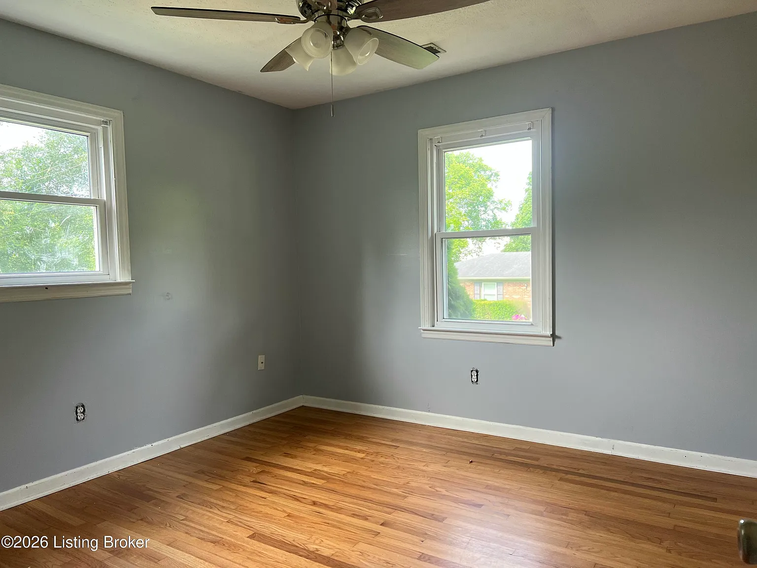3 bed, 1.0 bath, 1026 sqft, $1,650 — Photo 4