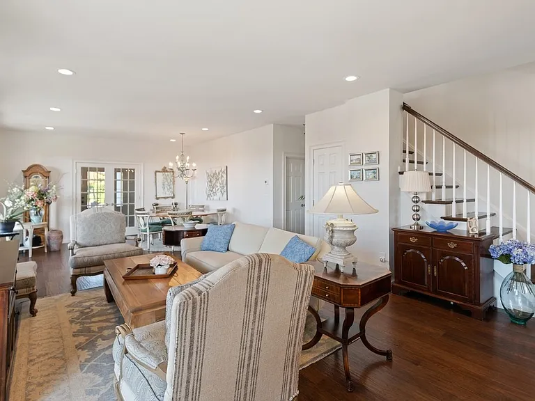 77 Library Ave — Photo 12