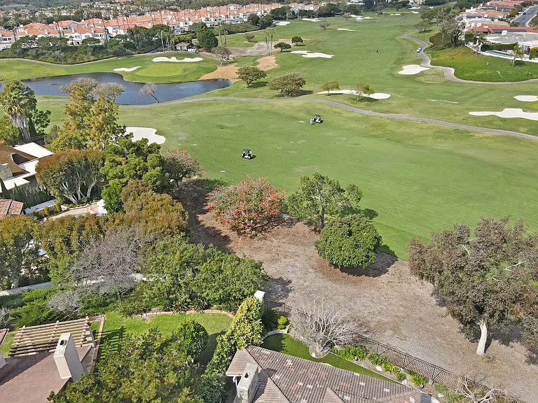 9 Andalucia Dr — Photo 47
