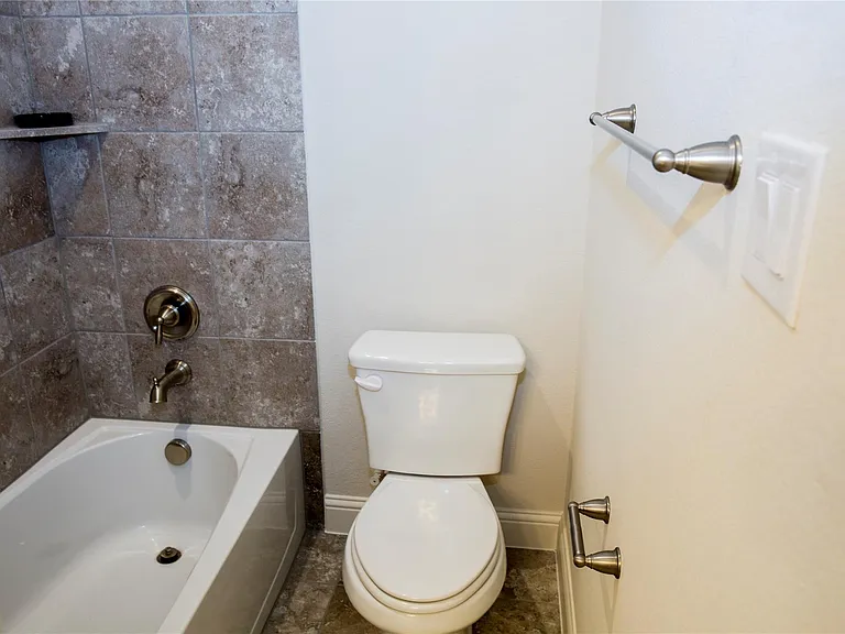 14815 Kemps Lndg — Photo 25