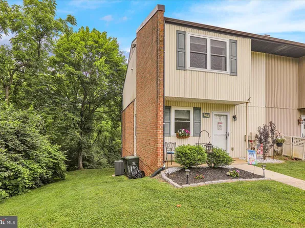 143 Ascot Ct, Downingtown, PA 19335