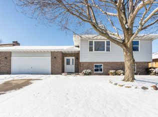 450 N Irving St, Coal City, IL 60416