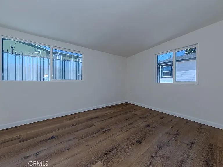 818 E Stearns Ave #1/2 — Photo 21