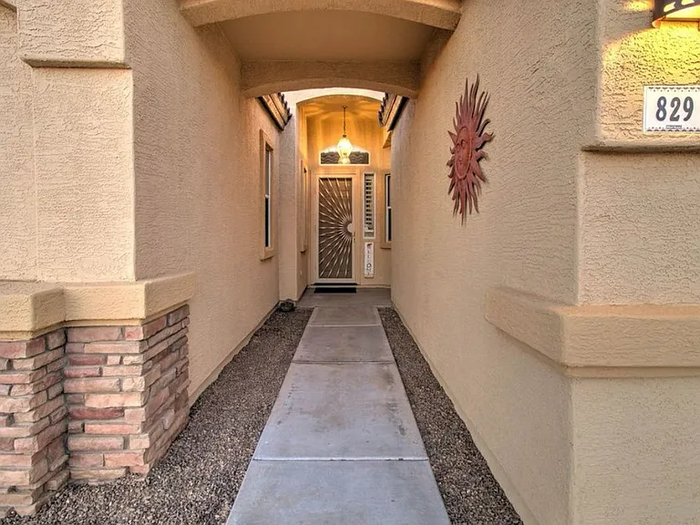 829 S Parkcrest St — Photo 12