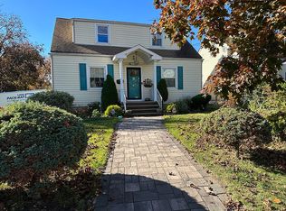 522 Winthrop Rd, Union, NJ 07083