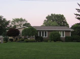 1379 Hitzfield St, Huntington, IN 46750