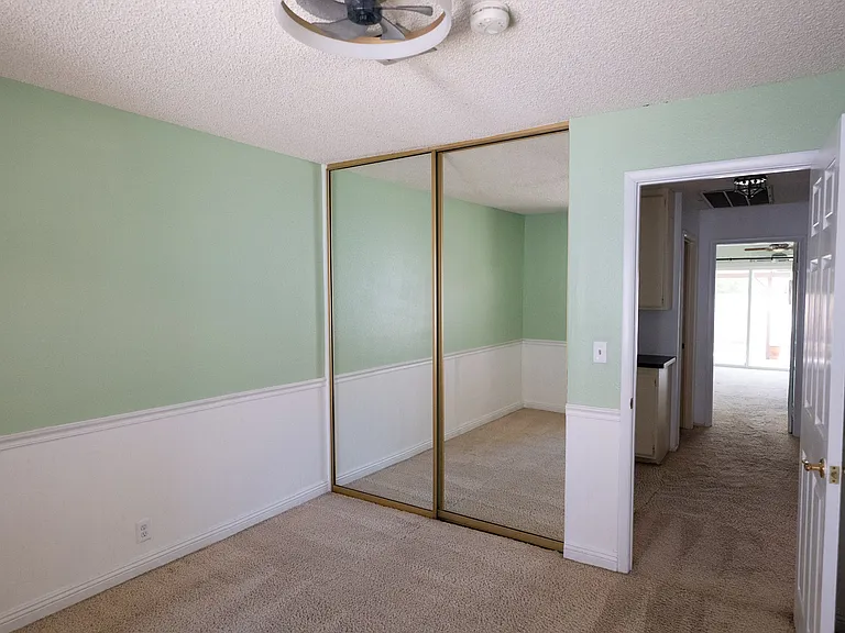 4433 Live Oak Dr — Photo 24