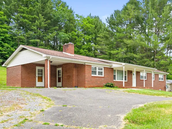 94 N Scenic Hwy, Bland, VA 24315