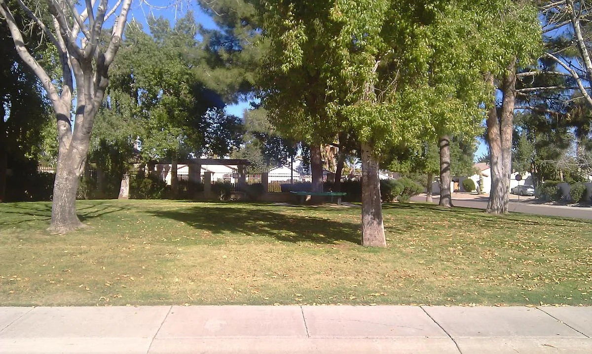 8869 W Greenbrian Drive — Photo 3
