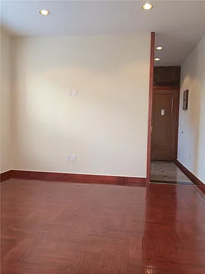 Rented by R New York | media 20