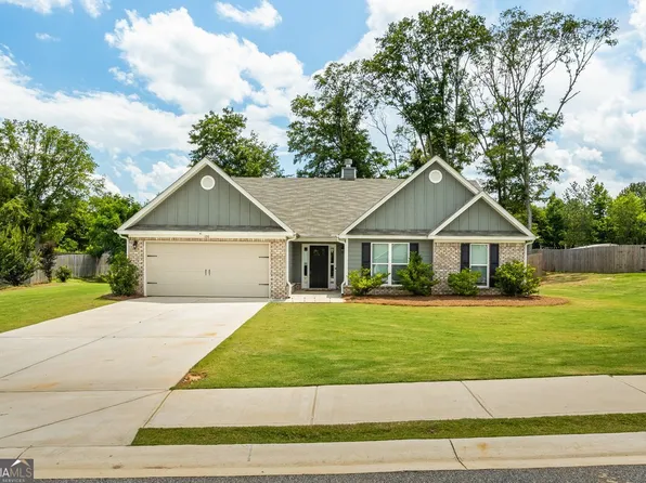 126 Sawgrass Ln, Statham, GA 30666