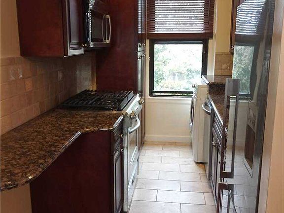 2nd image of 2106 35th St