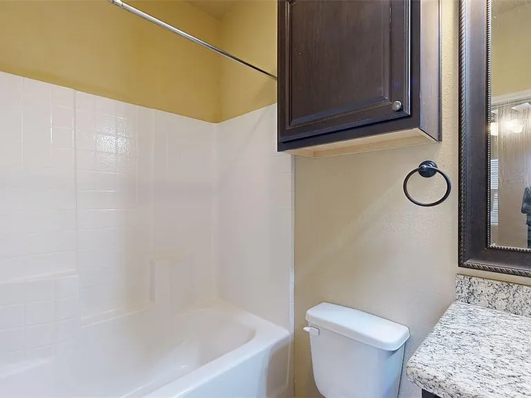 3007 Towers Pkwy — Photo 12