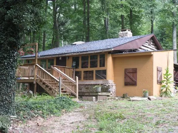 22423 Cold Spring Rd, Smithsburg, MD 21783