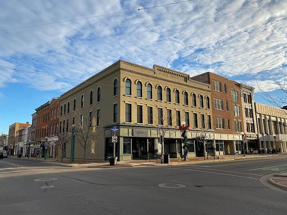 1st image of 109 E Maumee St #302