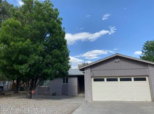 616 Ashurst Dr, Farmington, NM 87401