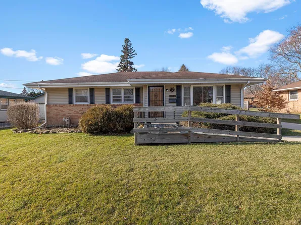 3520 Packard Pkwy, Rockford, IL 61101