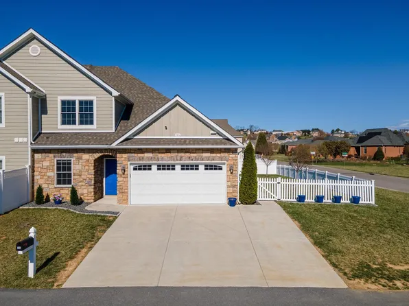 100 Craigmore Dr, Rockingham, VA 22801