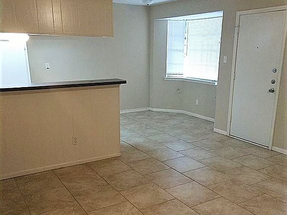 5th image of 2314 Woodbough Ct