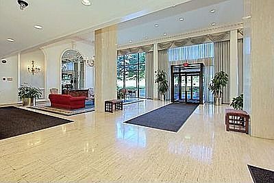 1st image of 1300 Army Navy Dr APT 313