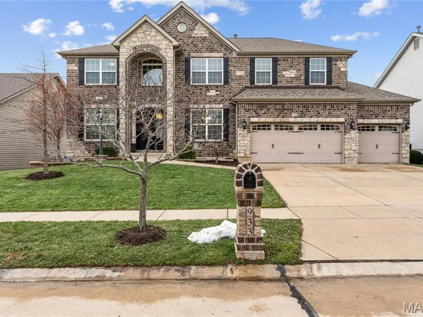 933 Bentley Park Cir, O'Fallon, MO 63368