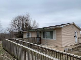 25 S Circle Dr, Glasgow, MO 65254