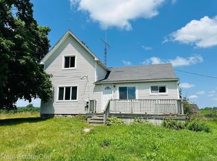 8691 Peck Rd, Marlette, MI 48453