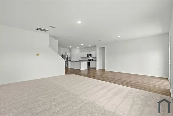 1270 Herring Dr — Photo 8