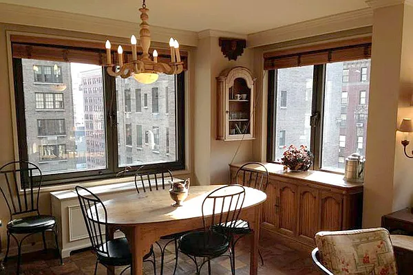 Sold by Corcoran | media 14