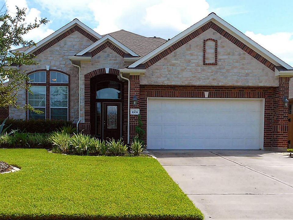 1st image of 1008 Catania Ln