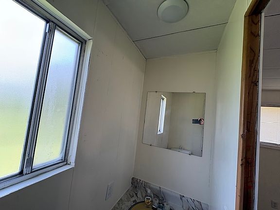 4th image of 6841 Keithley Rd