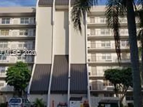 3100 W Rolling Hills Cir, Fort Lauderdale, FL