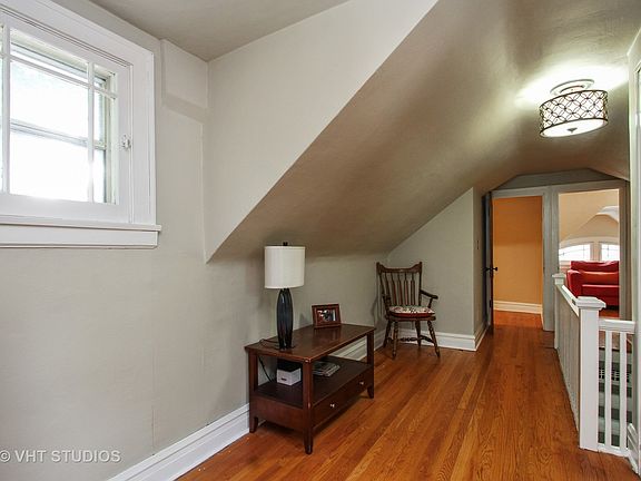 5th image of 920 Massena Ave