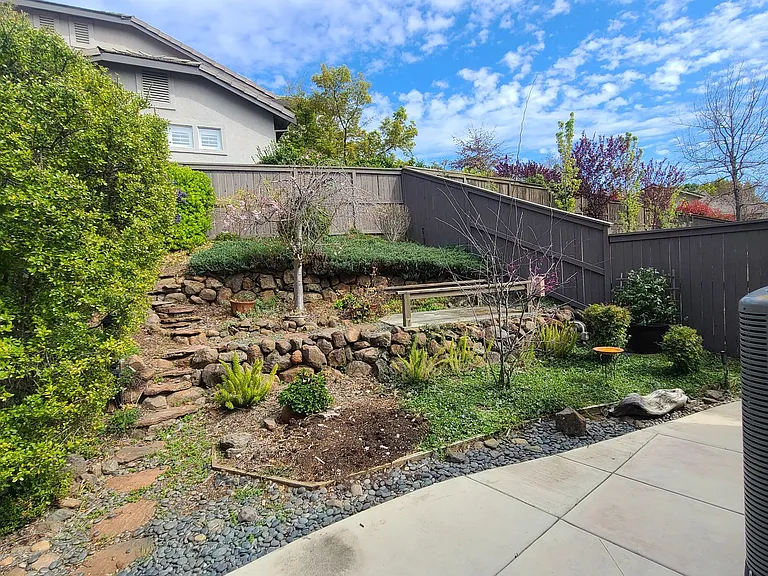 4015 Avellano Dr — Photo 18