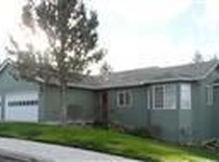 3037 SW 35th Ct, Redmond, OR 97756