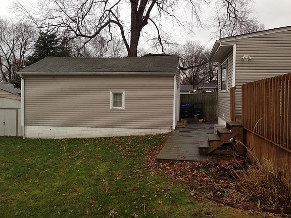 4th image of 3331 Elmwood St