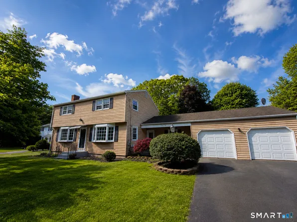 31 Piper Lane, East Hartford, CT 06118
