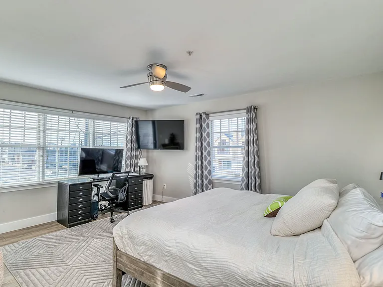 9100 Atlantic Ave #1 — Photo 20