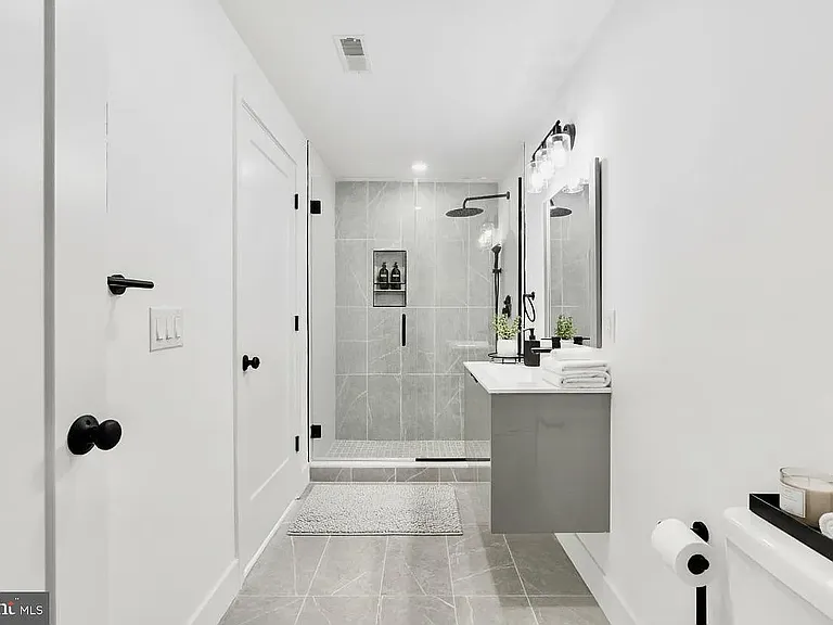 1540 Frankford Ave #4C — Photo 8
