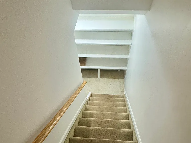 62 Poplar Ave #1 — Photo 23