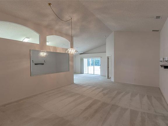 3rd image of 3543 Capland Ave