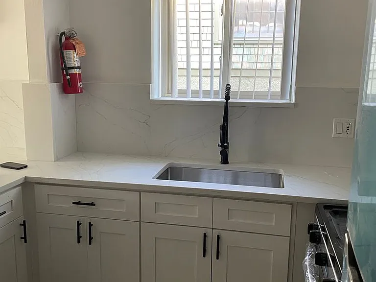 913 Dewey Ave — Photo 16