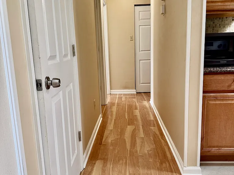 1424 Clear Brook Dr — Photo 9