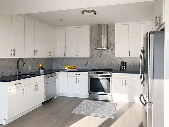 2nd image of 2131 Ocean Ave #7C-7