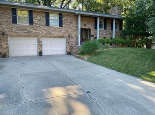 1105 36th Street Ct, Moline, IL 61265