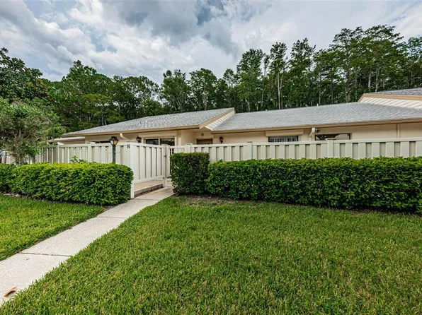 3113 Lake Pine Way APT B, Tarpon Springs, FL 34688