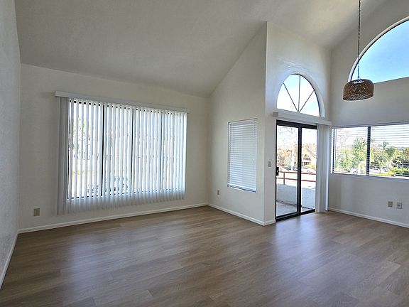 3rd image of 2053 Garnet Ave APT 1