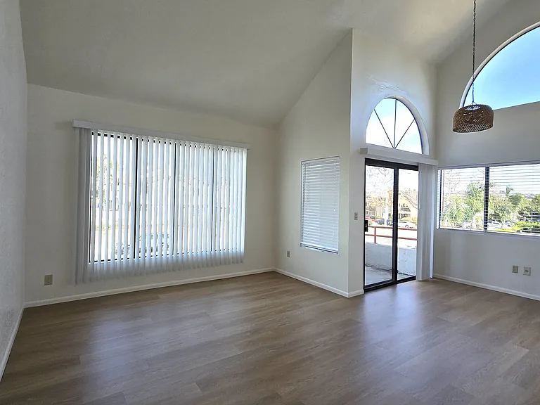 2053 Garnet Ave #1 — Photo 3