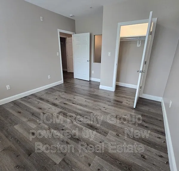 191 N Common St #U — Photo 11